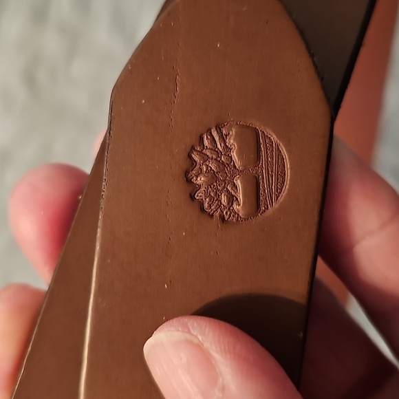 Timberland Brown Leather Belt with Metal Buckle - Picture 6 of 8